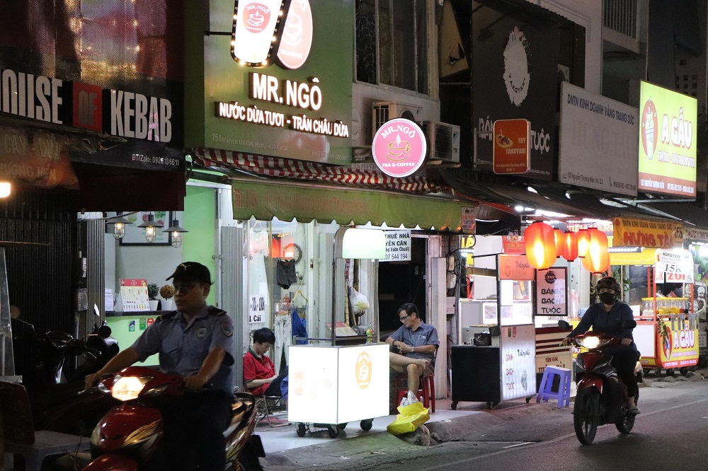 Tại Sao Phố Ẩm Thực Nguyễn Thượng Hiền Thất Bại?