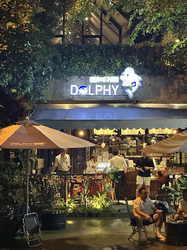 Dolphy Café