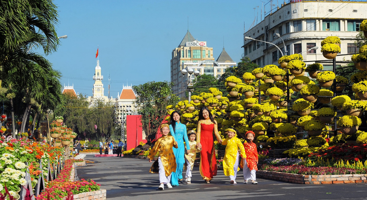 Phố đi bộ nguyễn huệ