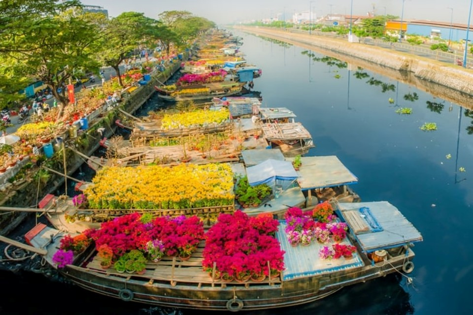 Chợ hoa bến bình đông