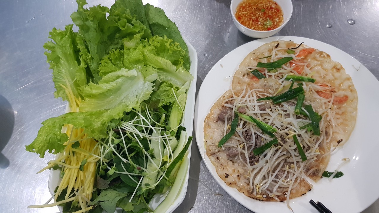 Bánh xèo tôm thịt
